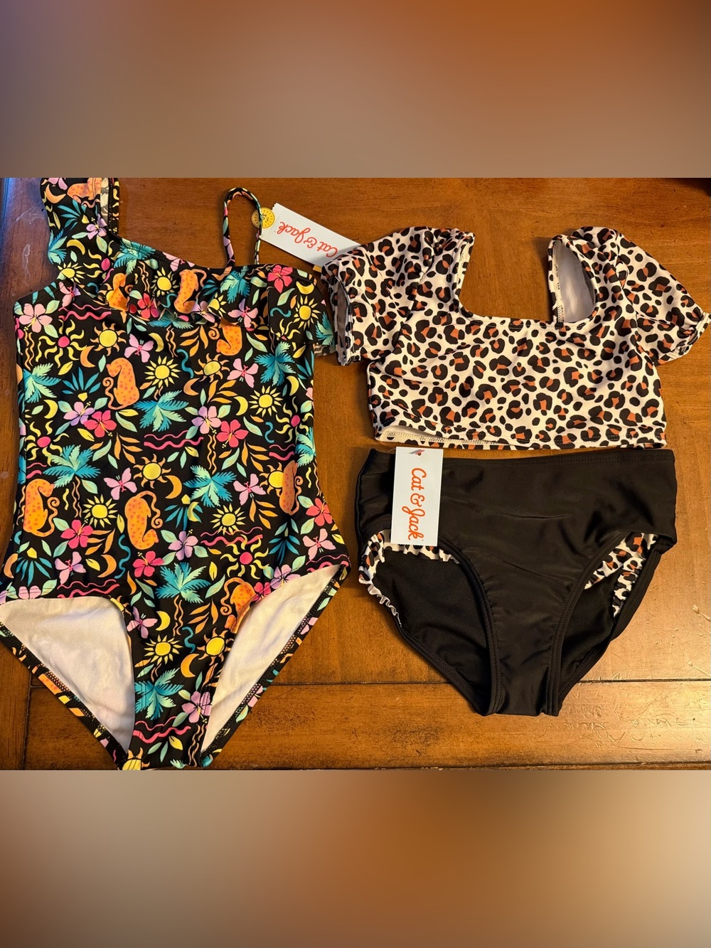 2 cat & jack szS6/7 one piece cheetah floral &2 piece leopard print bathing suit